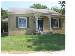 62 ROBIN RD, HOPKINSVILLE, KY 42240 