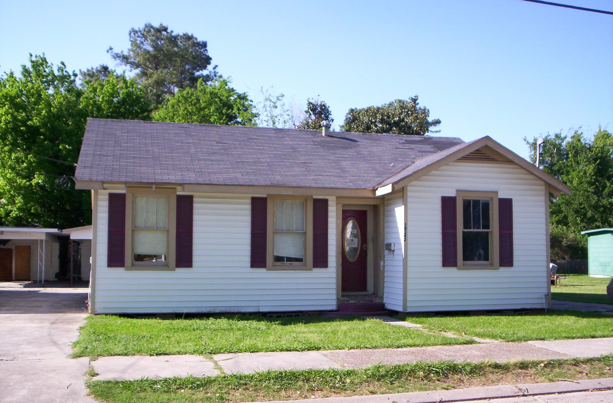 58342 Plaquemine Street, PLAQUEMINE, LA 70764 