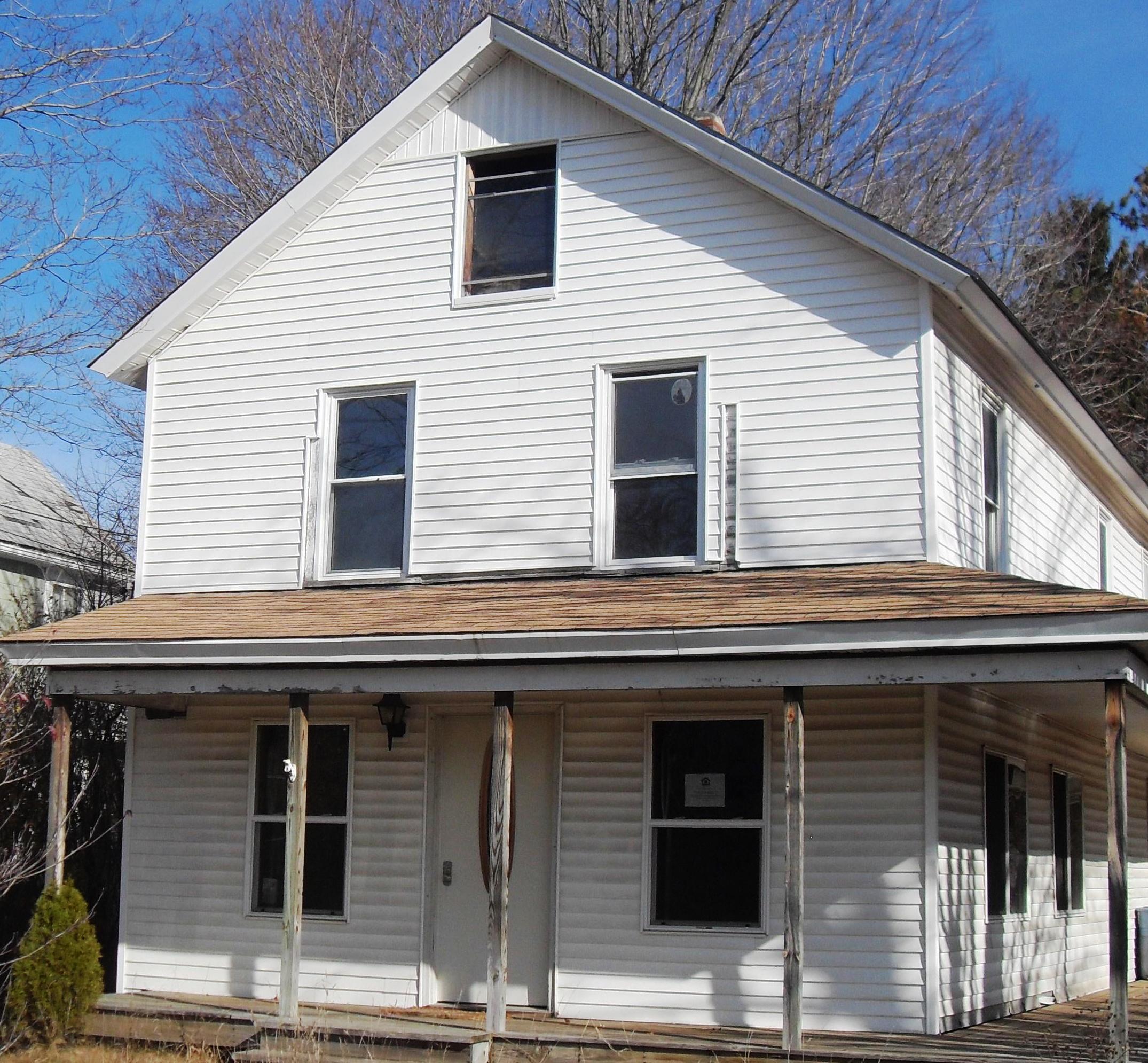21 N Brookfield Rd, BARRE, MA 01005 