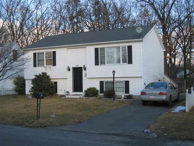 217 Arnold Avenue, Springfield, MA 01119 