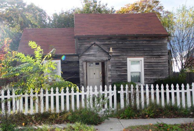 369 Chancery Street, NEW BEDFORD, MA 02740 