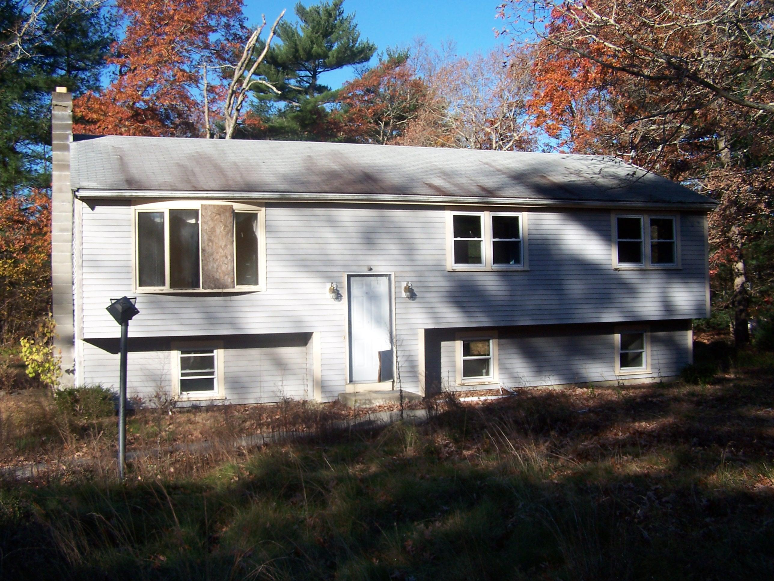 4 Pope Street, CARVER, MA 02330 