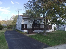 1119 Cedarcliff Dr, Glen Burnie, MD 21060