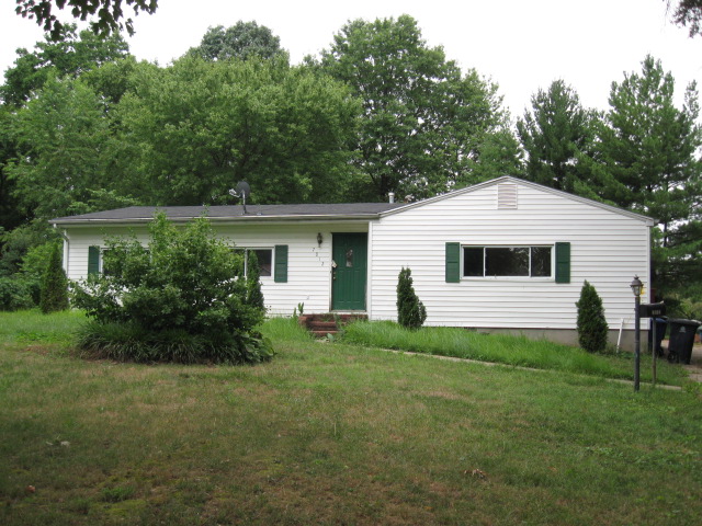 7012 Presley Road, Lanham, MD 20706 