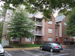 9800 LAKEPOINTE CT #103, LARGO, MD 20774
