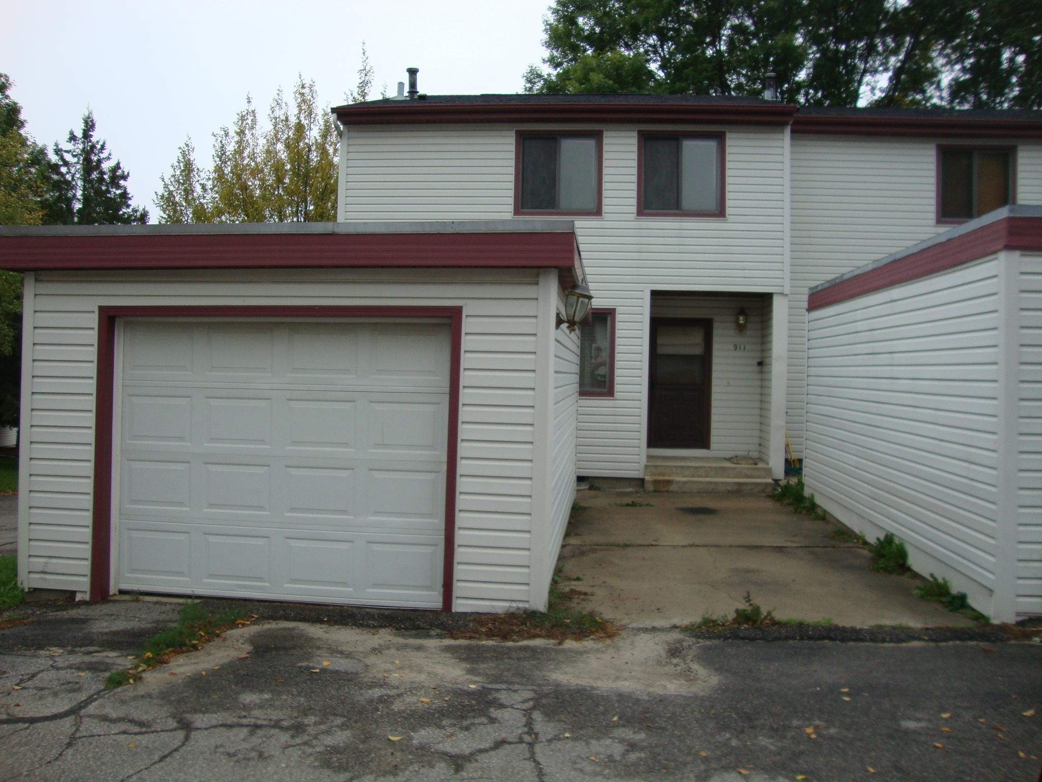 911 40th Street Northwest, ROCHESTER, MN 55901 