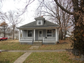 1007 E 9TH ST, SEDALIA, MO 65301 