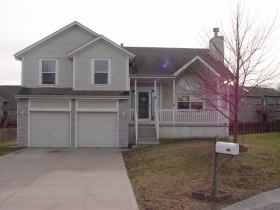 110 NE RED BRIDGE CT, BLUE SPRINGS, MO 64014 