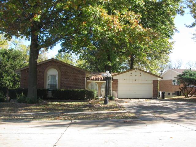 11392 Bristol Rock Road, FLORISSANT, MO 63033 