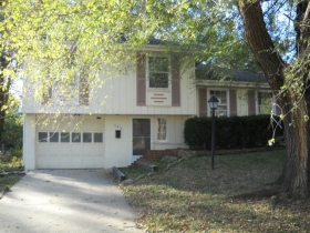 11910 BELMONT AVE, GRANDVIEW, MO 64030 