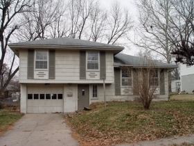 12000 BENNINGTON, GRANDVIEW, MO 64030 
