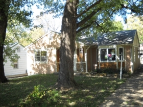 1330 E 82ND ST, KANSAS CITY, MO 64131 