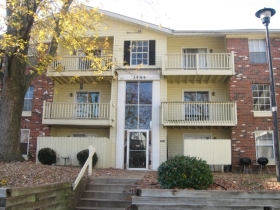 1464 HAWKS NEST DR APT F, SAINT CHARLES, MO 63303 