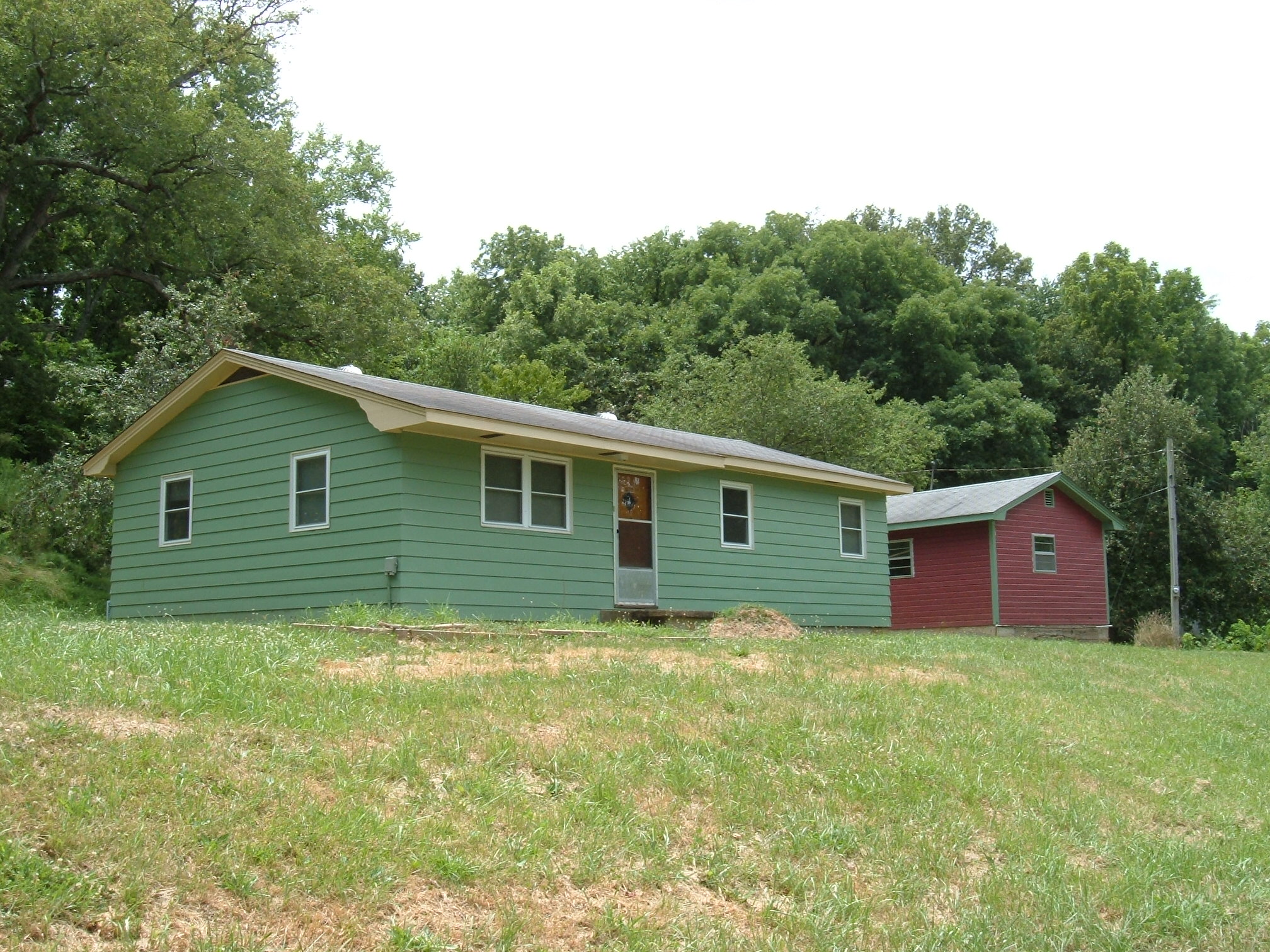 250 SOUTH 4TH ST, STEELVILLE, MO 65565 