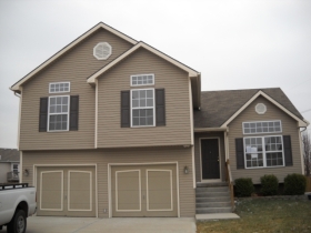 3611 NW 86TH CT, KANSAS CITY, MO 64154 