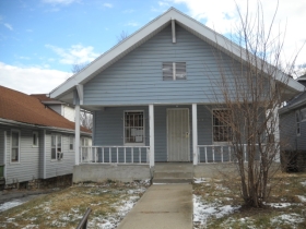 4217 COLLEGE AVE, KANSAS CITY, MO 64130 