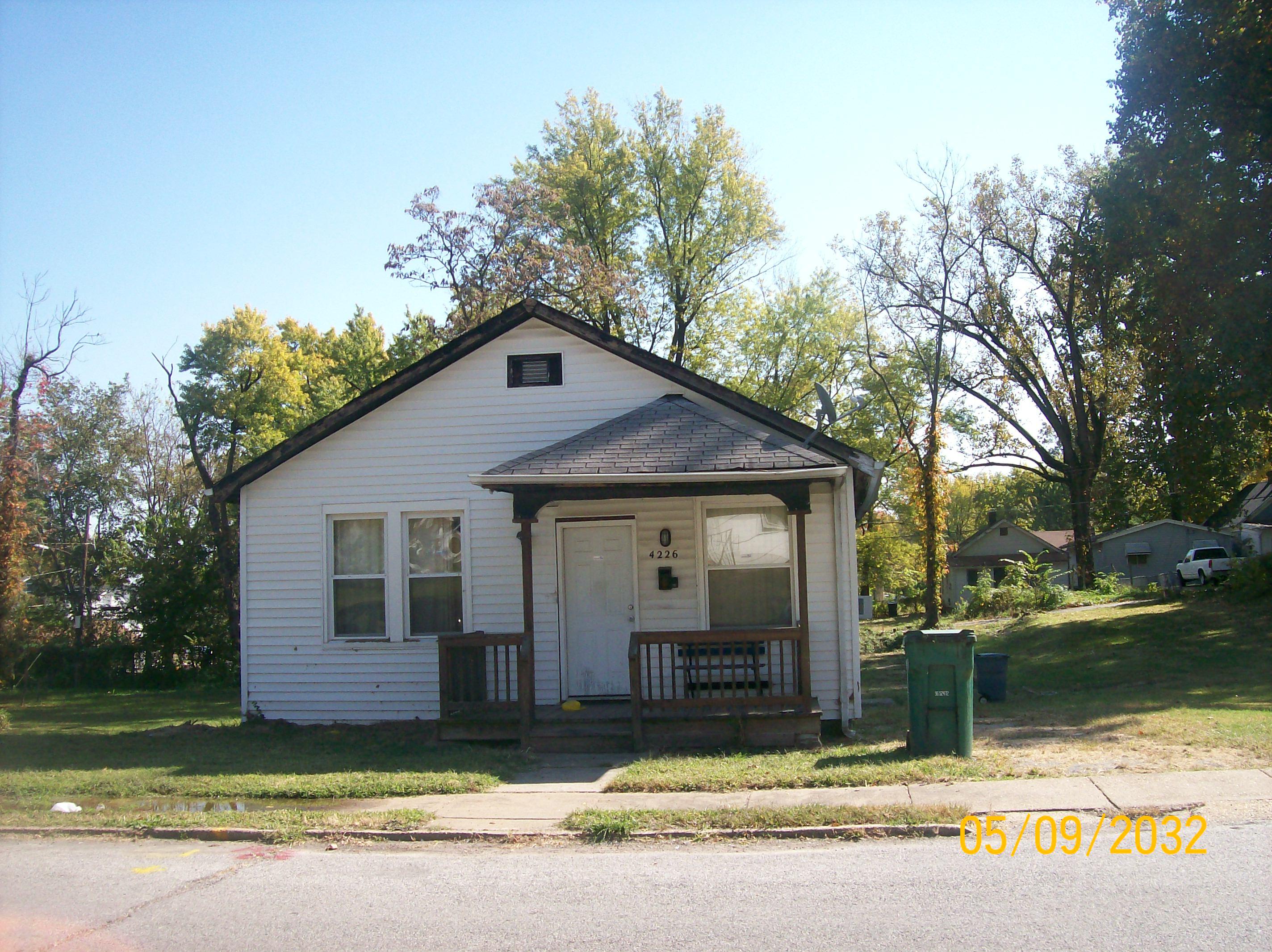 4226 Ravenwood Avenue, SAINT LOUIS, MO 63121 