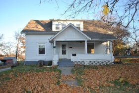 423 S CHESTNUT ST, CAMERON, MO 64429 