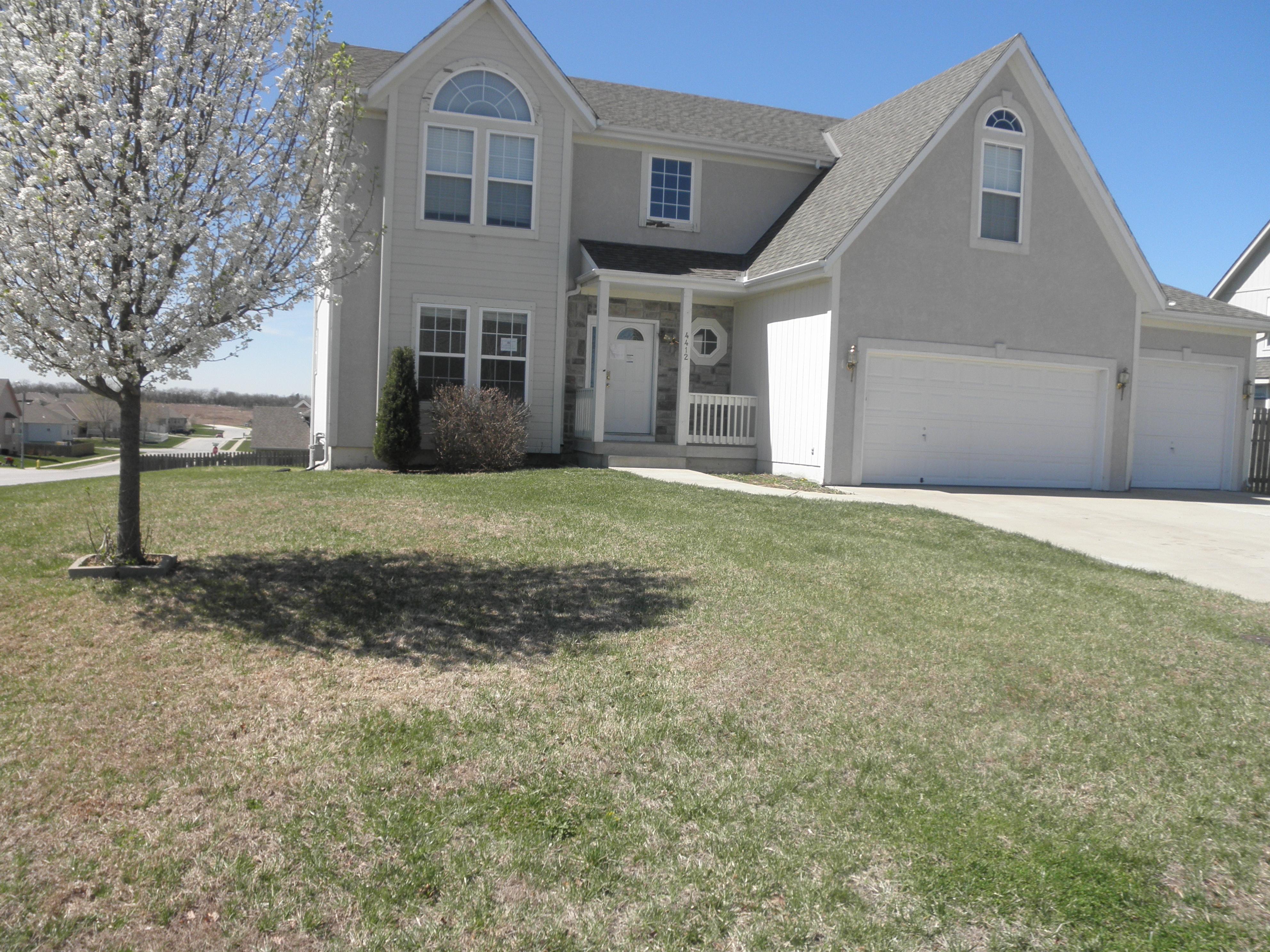 4412 Sw Briarbrook Drive, LEES SUMMIT, MO 64082 
