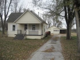 608 W BOONE ST, ASH GROVE, MO 65604 