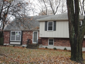 8203 E 134TH TERR, GRANDVIEW, MO 64030 