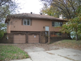 8904 STARK AVENUE, KANSAS CITY, MO 64138 