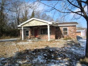 905 KENTUCKY ST, CLARKSVILLE, MO 63336 