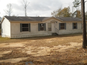 1168 VAN NORMAN CUR, MCCOMB, MS 39648