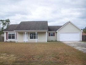 8321 REDSTONE DR., GAUTIER, MS 39553