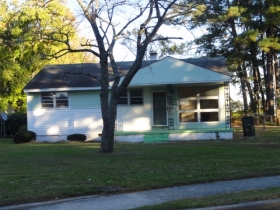 1009 CANDLEWOOD DRIVE, KINSTON, NC 28501 