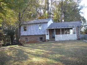 106 DEER RUN LANE, LEXINGTON, NC 27292 