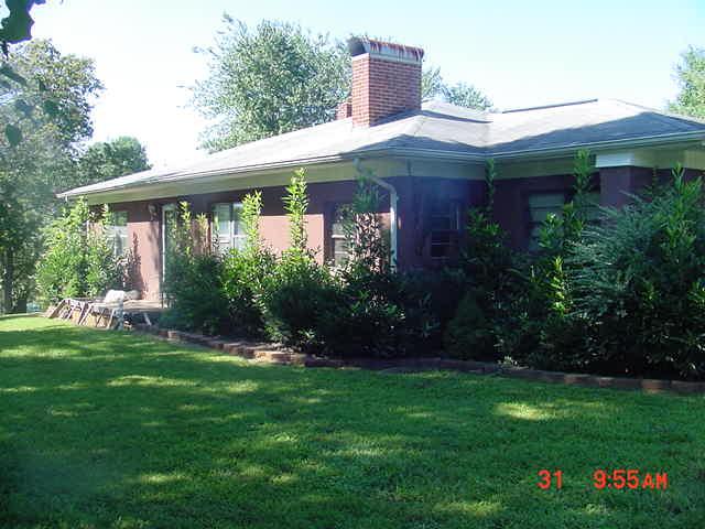 2420 Central Drive, LENOIR, NC 28645 