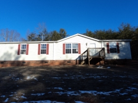 3176 BUMBLE BEE DR, VALDESE, NC 28690 
