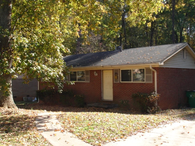 4215 Carlyle Drive, CHARLOTTE, NC 28208 