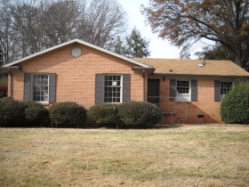 4715 KIPLING DRIVE, CHARLOTTE, NC 28212 