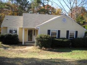 6400 PINEBURR RD, CHARLOTTE, NC 28211 