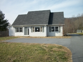 825 JACKSON RD, FLETCHER, NC 28732 