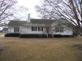 832 RIVERBEND RD N, GOLDSBORO, NC 27530 