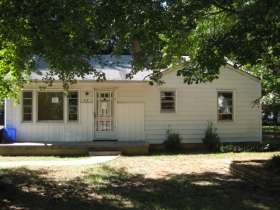 915 TURRENTINE STREET, BURLINGTON, NC 27215 