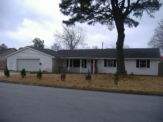 917 Davis Pl, Morehead City, NC 28557 