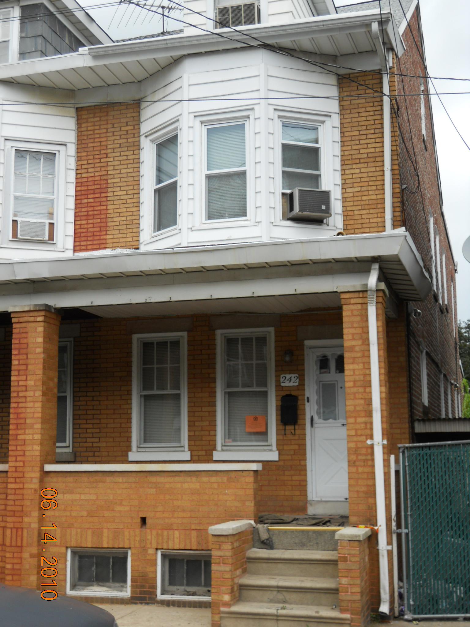 242 Grand St, TRENTON, NJ 08611 