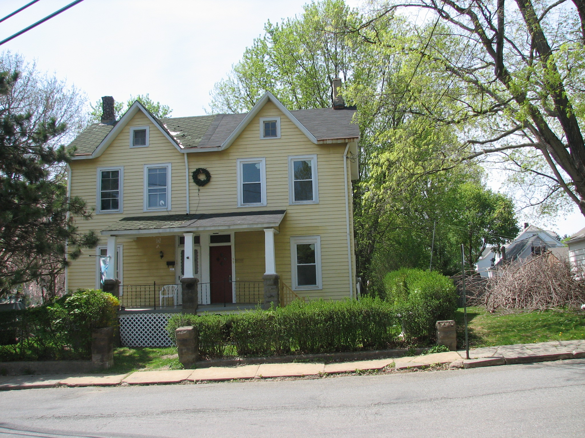 97 N. Lincoln Ave., Washington, NJ 07882 