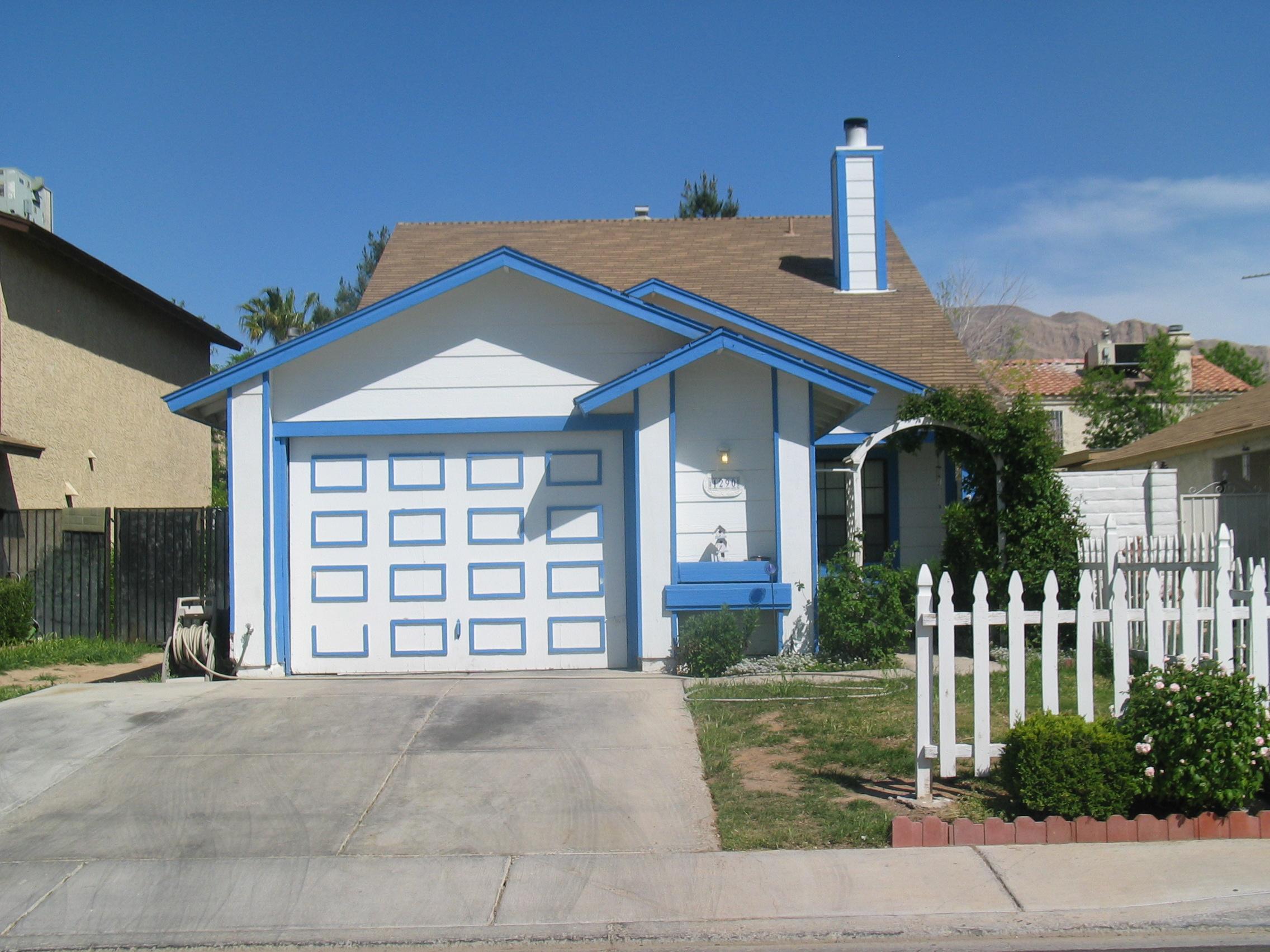 1290 Ebbetts Pass, LAS VEGAS, NV 89110 