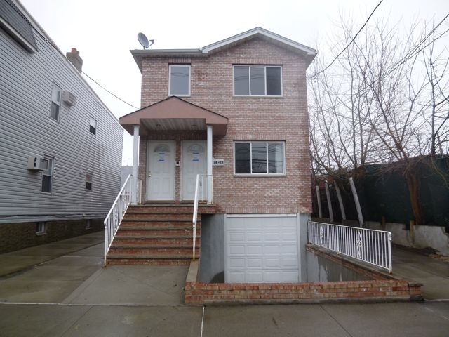 1423 130th St, College Point, NY 11356 Foreclosure