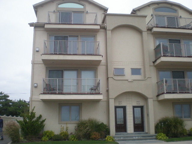 369 W. Broadway #14, Long Beach, NY 11561 