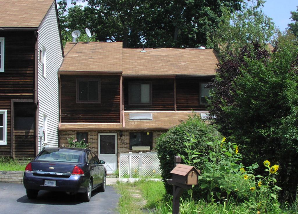 420 Rakov Rd, Maybrook, NY 12543 