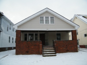 10713 ALMIRA AVE, CLEVELAND, OH 44111 