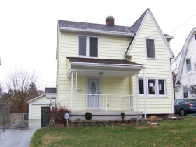 122 Maplelawn Dr, Dayton, OH 45404 