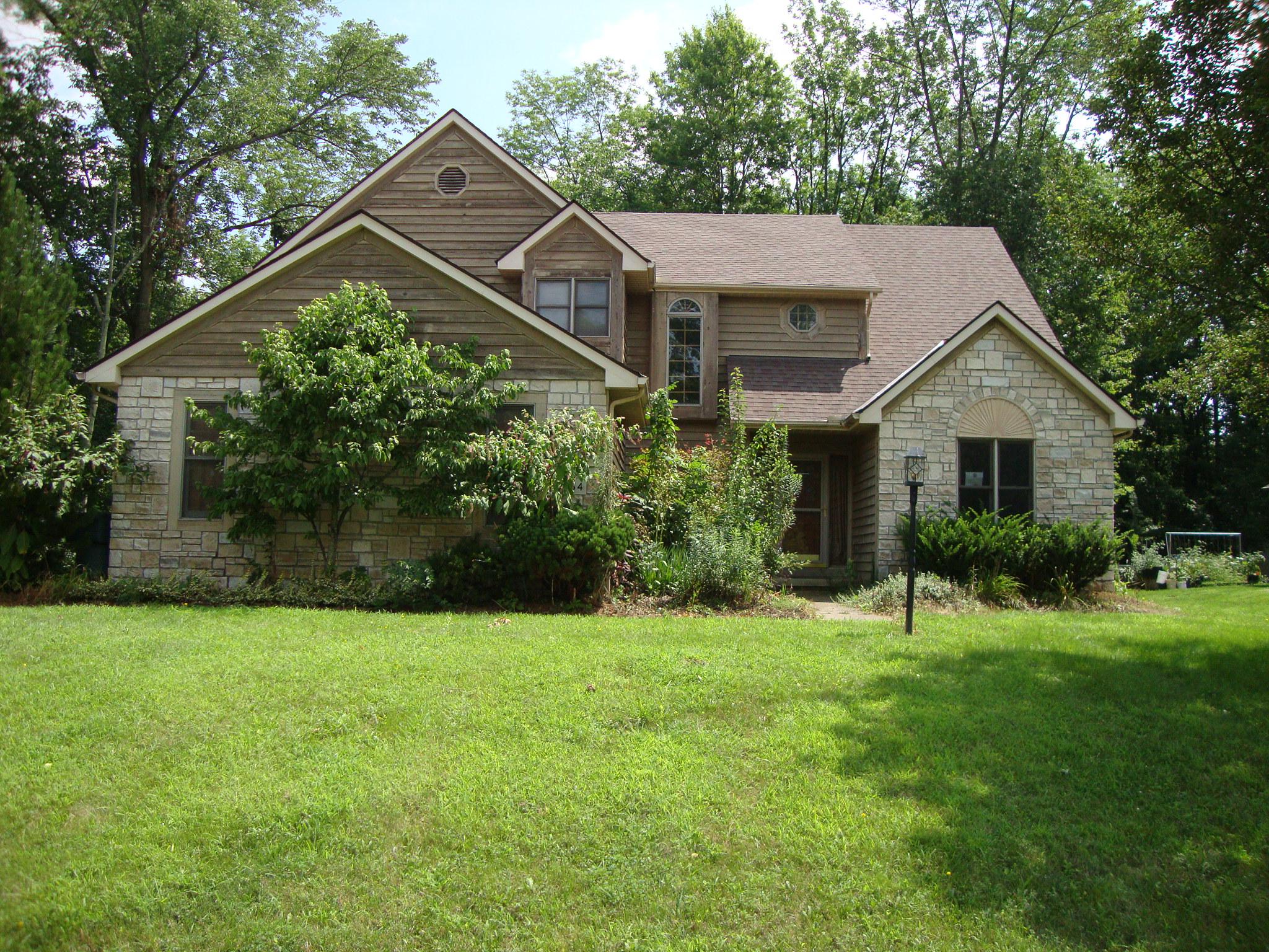 154 Strathsprey Drive, BLACKLICK, OH 43004