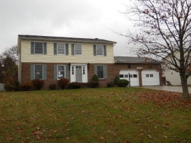 1618 Ravenna Ave, Louisville, OH 44641